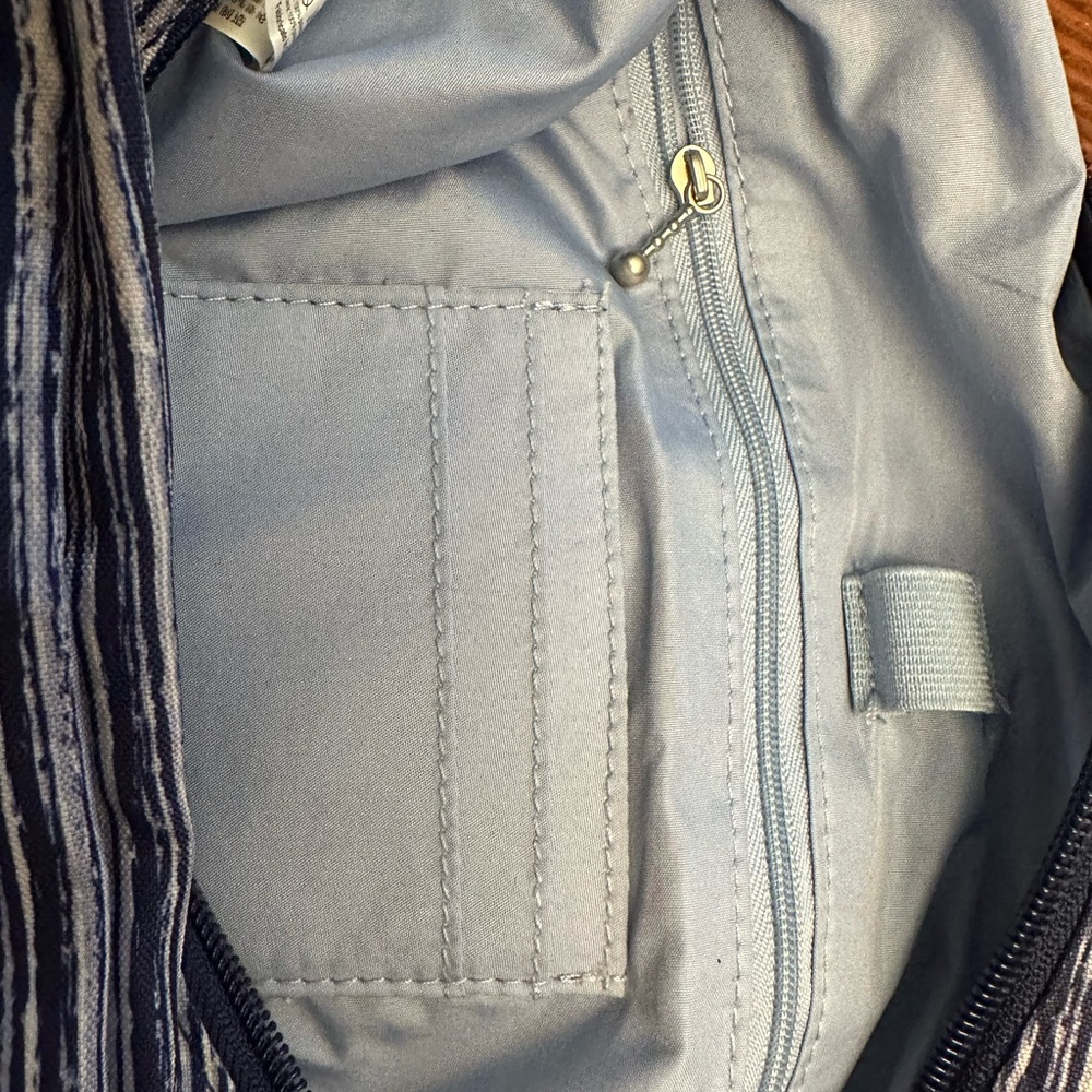 BAGGALLINI BOGO, 2 Crossbody Organizers for price of 1- BUY 1 REPOSH 1 Medium - Picture 10 of 11